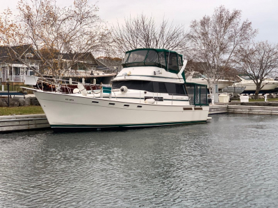 1984 Bayliner 3870 for sale in Midland, Ontario at $40,814