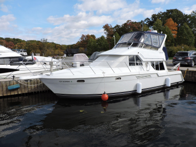 1999 Carver 370 Voyager for sale in Toronto, Ontario at $85,420