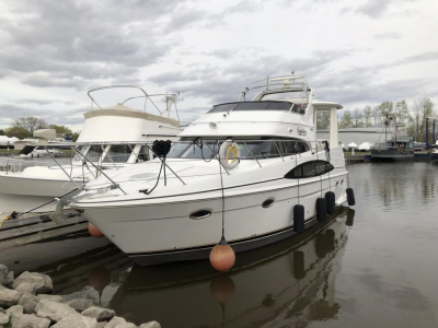 Power Boats - 2002 Carver 396 Motor Yacht Bass Boats for sale in Ottawa, Ontario at $146,492
