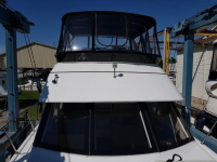 2001 Carver 404 Cockpit Motor Yacht for sale in Orillia, Ontario (ID-499)