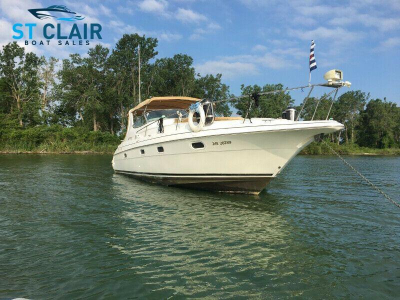 1997 Cruisers Yachts 3375 Esprit Cruisers for sale in Tillsonburg, Ontario at $40,824