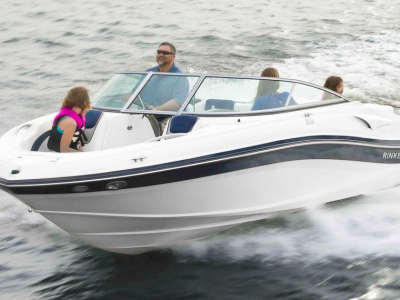 2013 Rinker Captiva 216 BR for sale in Louiseville, Quebec at $55,576