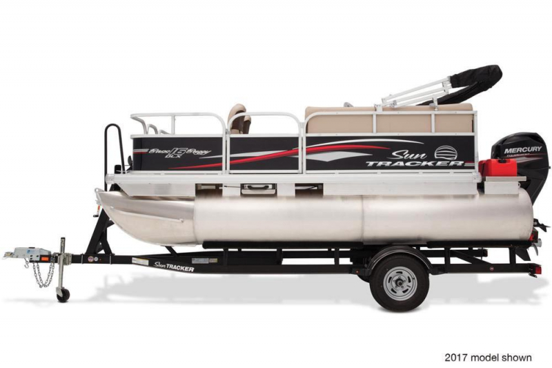 2018 Sun Tracker BASS BUGGY 16 DLX W/MERCURY 9.9 PRO for sale in Orono, Ontario (ID-555) 2018 Sun Tracker BASS BUGGY 16 DLX W/MERCURY 9.9 PRO for sale in Orono, Ontario (ID-555)