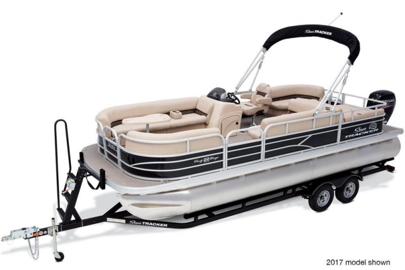 2018 Sun Tracker PARTY BARGE 22 DLX W/MERCURY 115HP PROXS CT for sale in Orono, Ontario (ID-557) 2018 Sun Tracker PARTY BARGE 22 DLX W/MERCURY 115HP PROXS CT for sale in Orono, Ontario (ID-557)