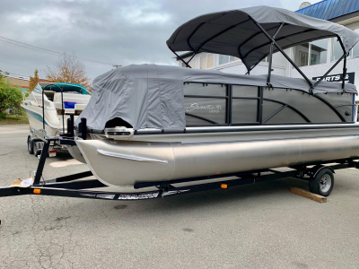 2017 Sweetwater 215 Premium for sale in Port Moody, BC at $52,120