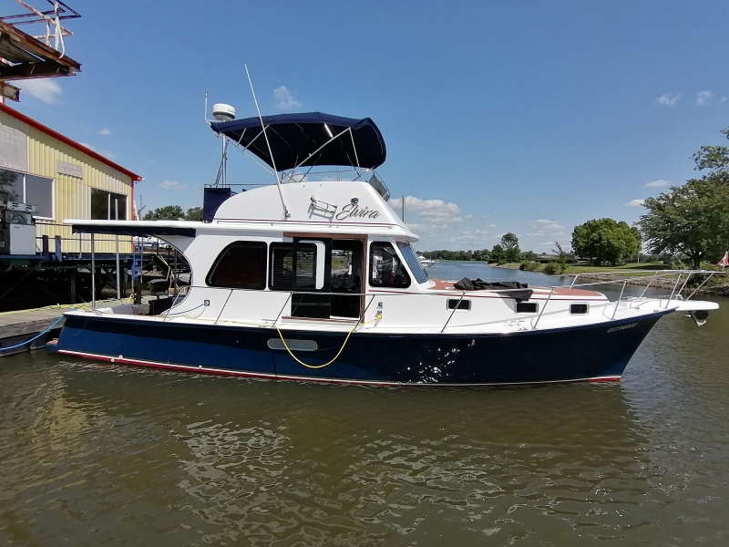 2015 40 Trawler 40 for sale in Saint-Paul-De-L'Ile-Aux-Noix, Quebec (ID-543) 2015 40 Trawler 40 for sale in Saint-Paul-De-L'Ile-Aux-Noix, Quebec (ID-543)